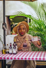 Load image into Gallery viewer, 4 bottles of 25oz Non-alcoholic Sorrel